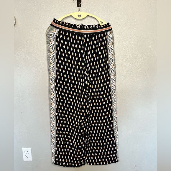 Maeve Black and White Wide Leg Pants - Picture 7 of 8